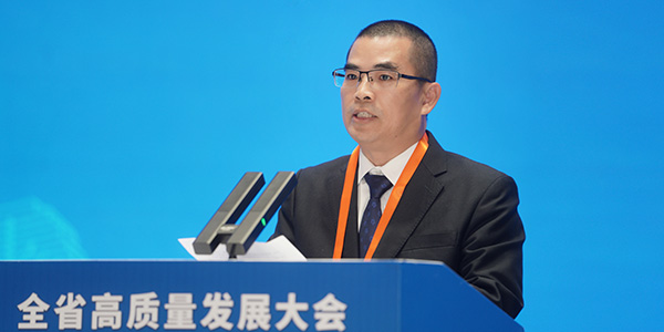 01�£���������ȫʡ��������������ٿ��������������¹���������ϯ�����Ŷ��³���־����Ϊ��ҵ����������.jpg